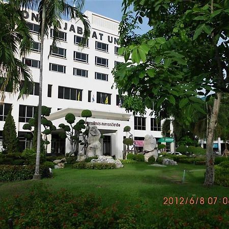 Phranakhon Grand View Otel Bangkok Dış mekan fotoğraf